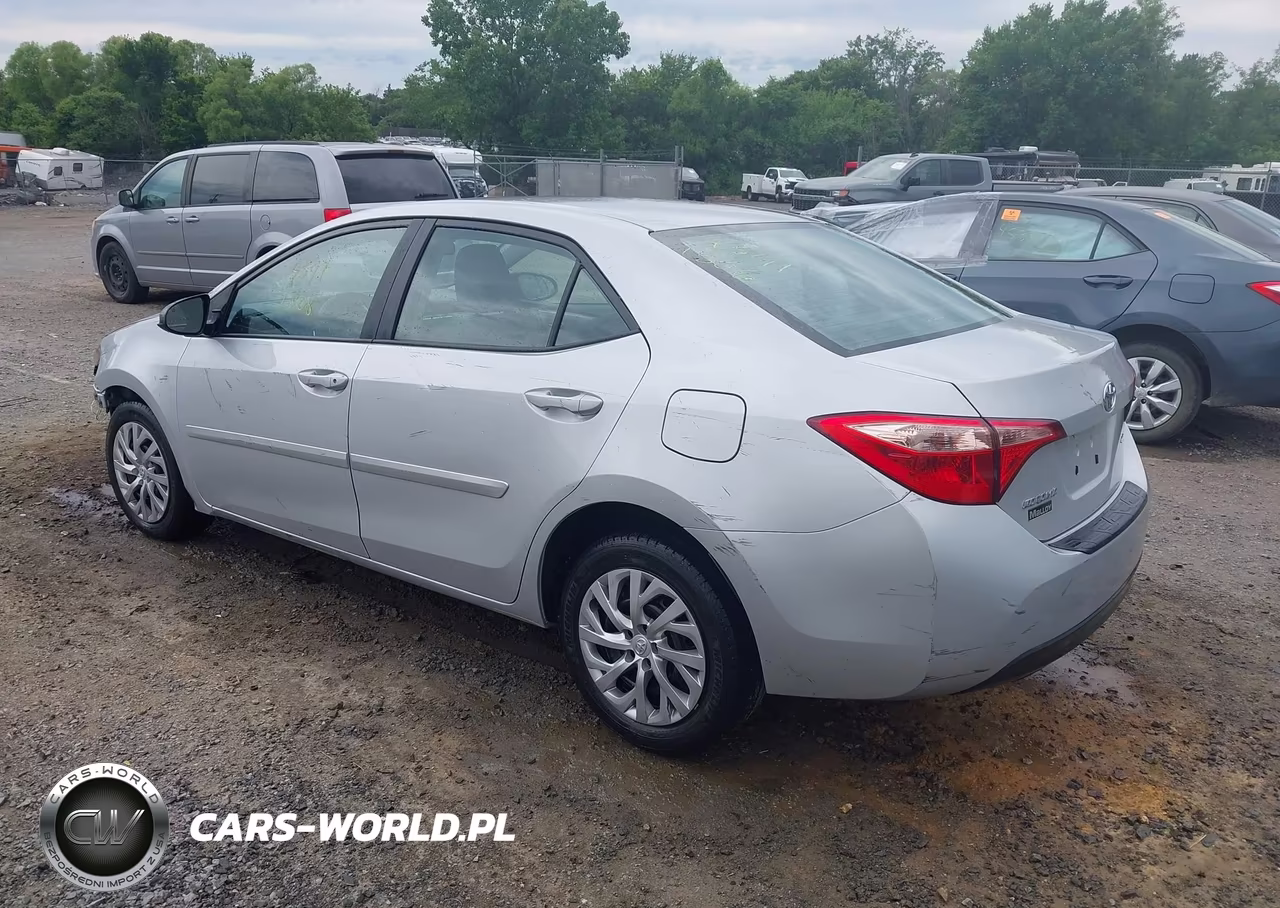 2019 Toyota Corolla Le VIN:2T1BURHE0KC181157 - 3