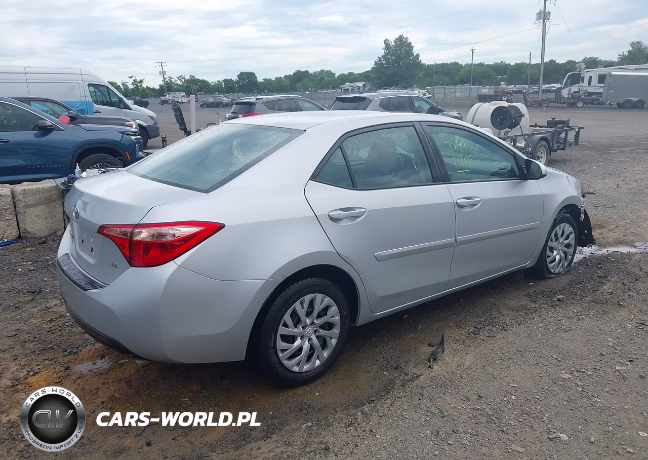 2019 Toyota Corolla Le VIN:2T1BURHE0KC181157 - 4