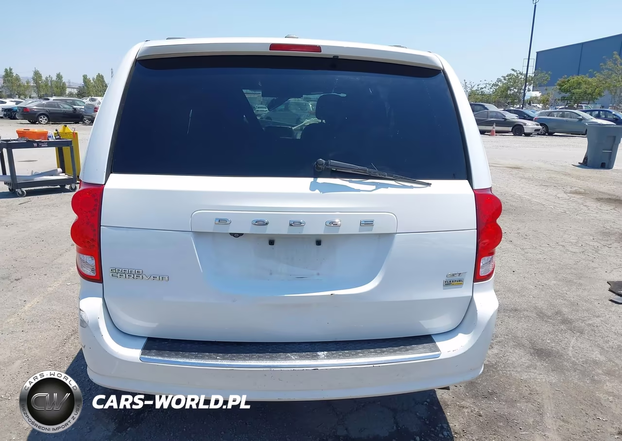 2018 Dodge Grand Caravan Gt VIN:2C4RDGEG8JR241838 - 17