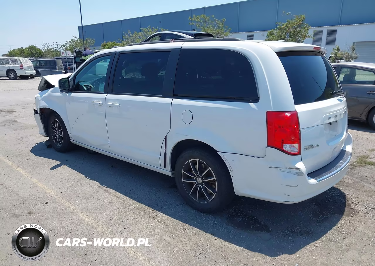 2018 Dodge Grand Caravan Gt VIN:2C4RDGEG8JR241838 - 3
