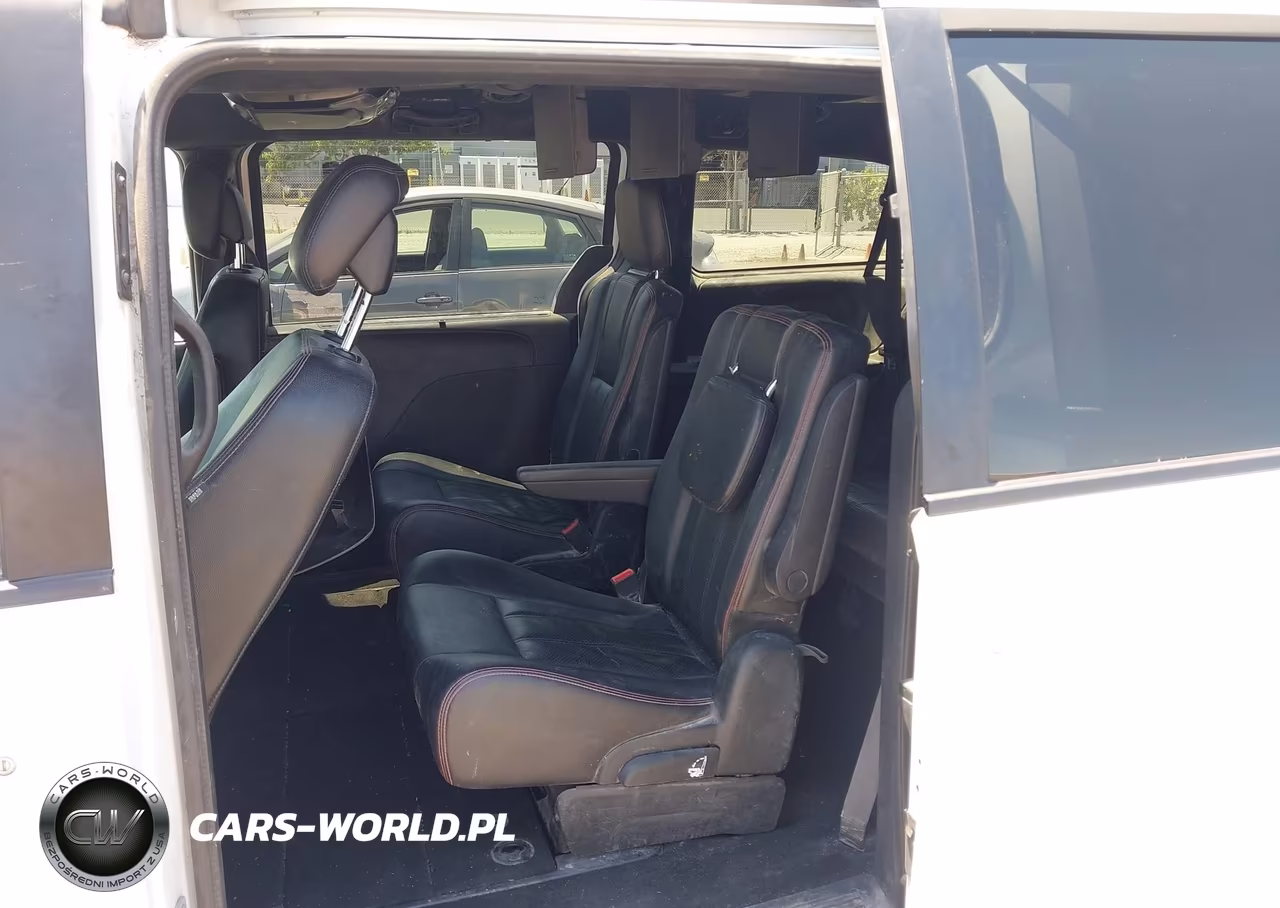 2018 Dodge Grand Caravan Gt VIN:2C4RDGEG8JR241838 - 8