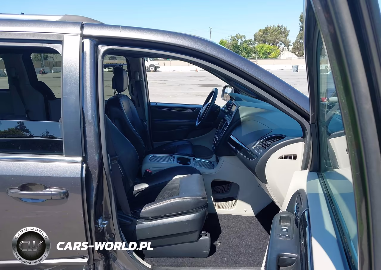 2017 Dodge Grand Caravan Sxt VIN:2C4RDGCGXHR790728 - 5