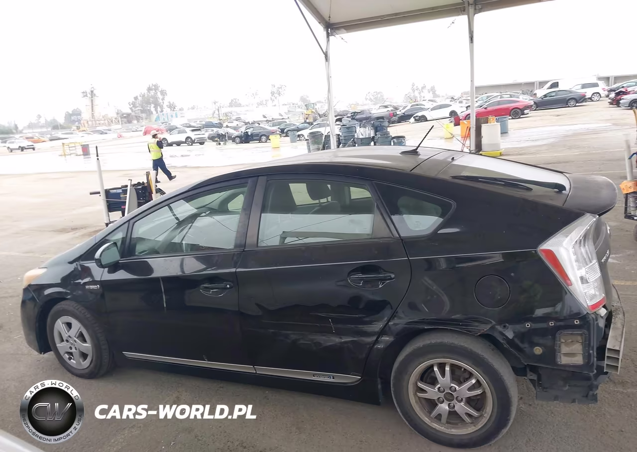 2011 Toyota Prius Three VIN:JTDKN3DU1B5369898 - 15