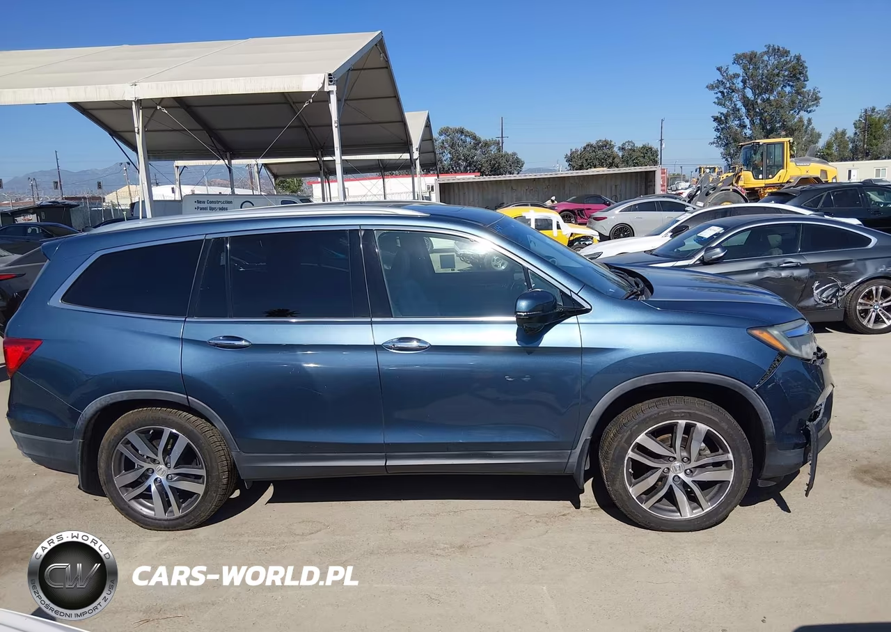 2016 Honda Pilot Touring VIN:5FNYF5H91GB059376 - 13