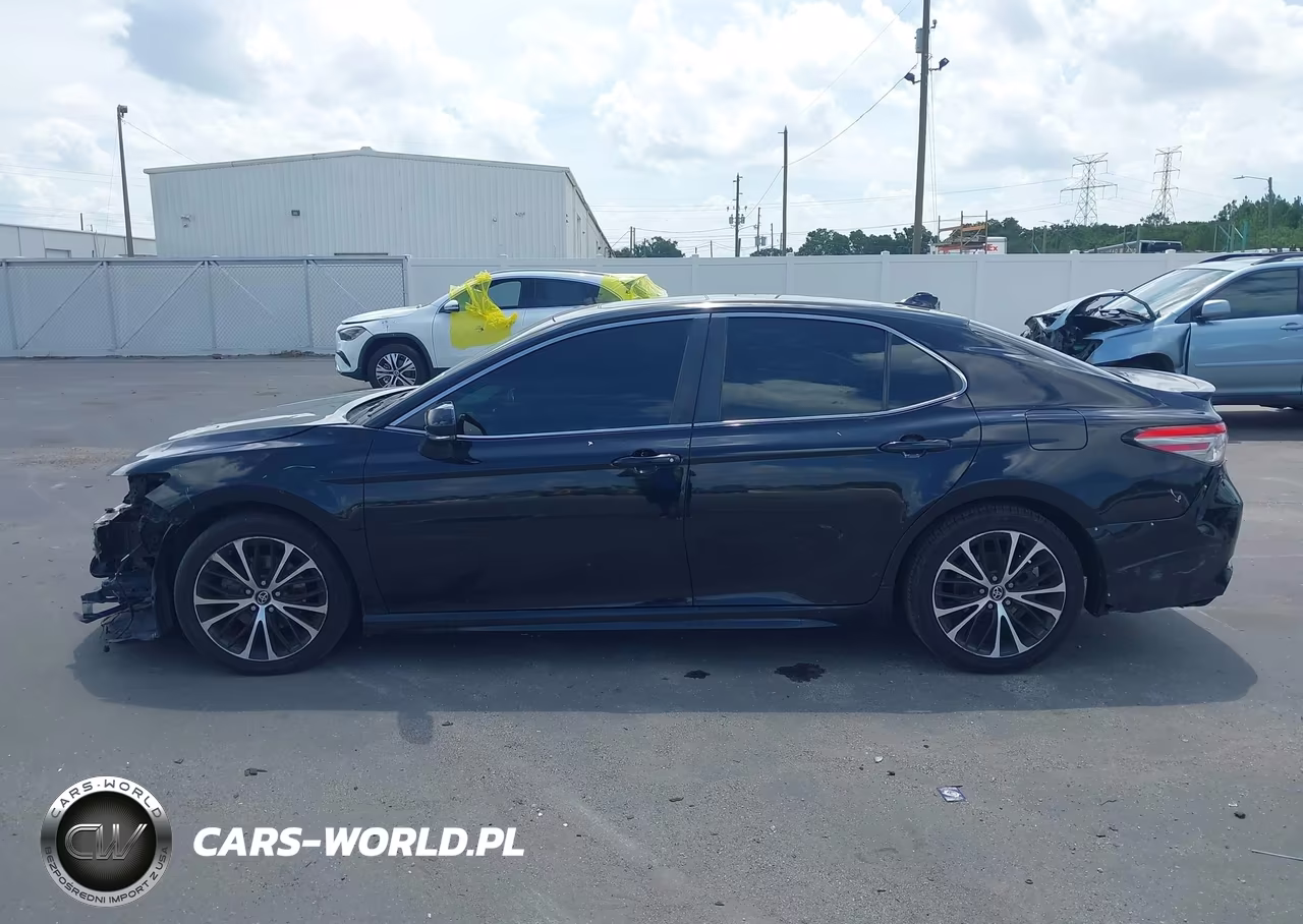2018 Toyota Camry Se VIN:4T1B11HK8JU642523 - 15