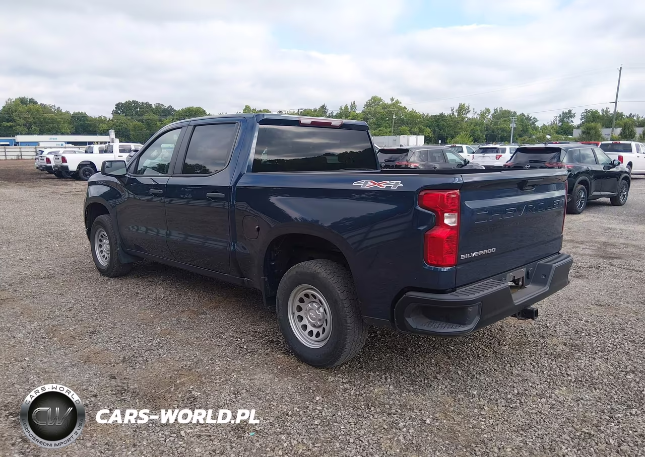 2023 Chevrolet Silverado 1500 VIN:1GCPDAEK5PZ220775 - 3