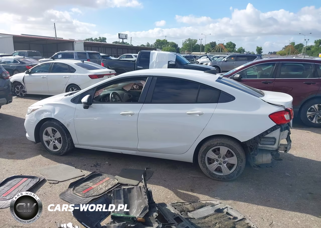 2018 Chevrolet Cruze Ls Auto VIN:1G1BC5SM2J7154028 - 14
