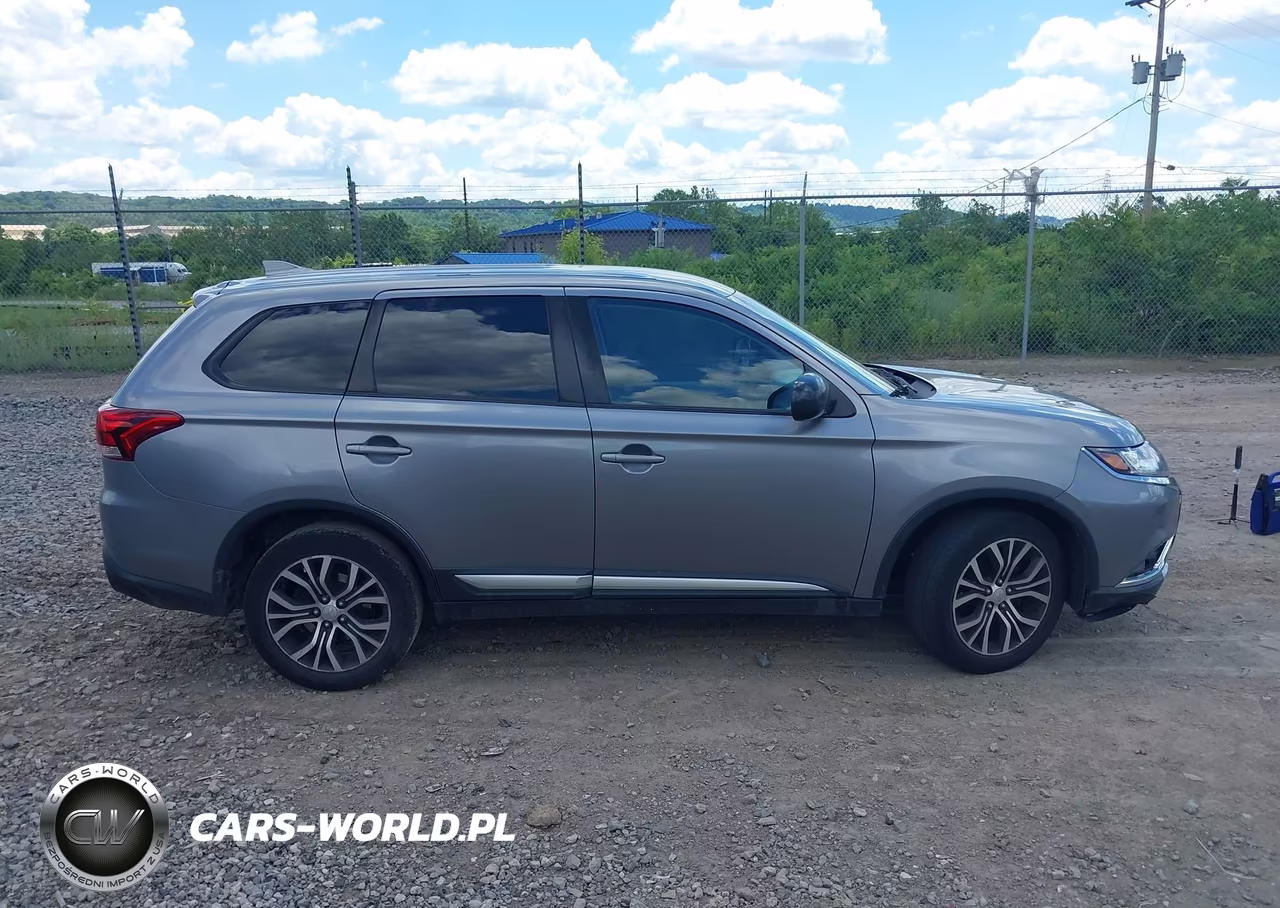 2018 Mitsubishi Outlander Es-Le-Se-Sel VIN:JA4AZ3A32JZ071180 - 13