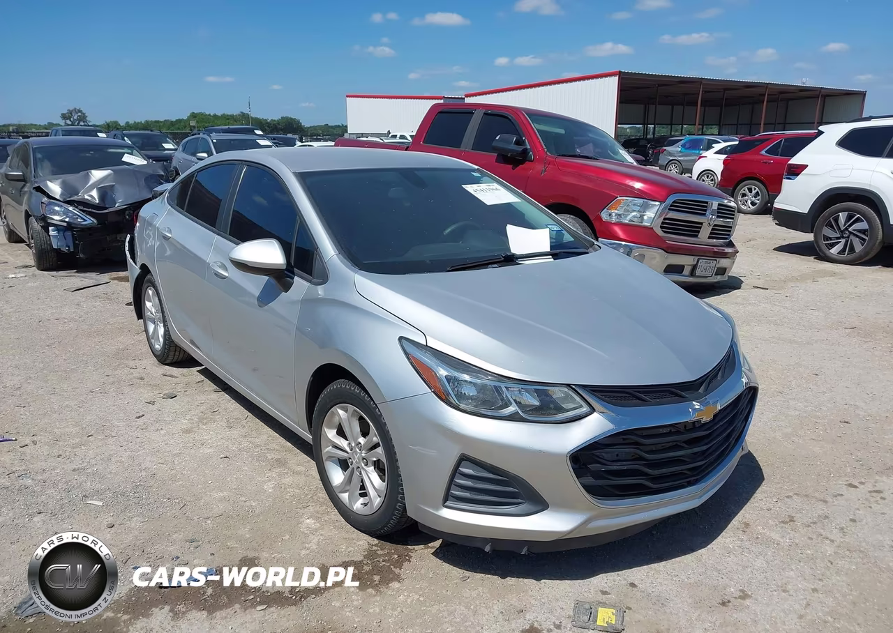 2019 Chevrolet Cruze Ls – zdjęcie 1 z 16