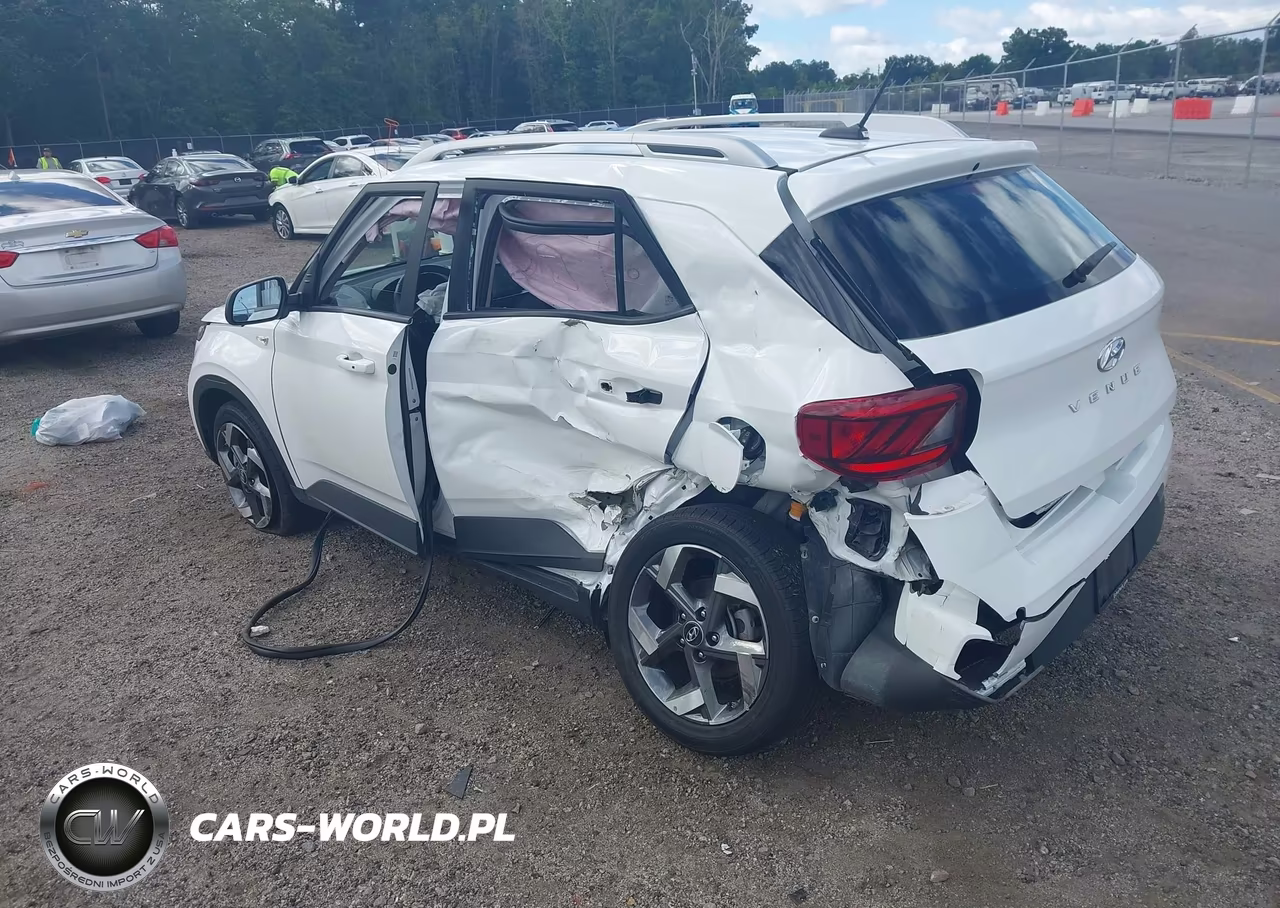 2025 Hyundai Venue Sel VIN:KMHRC8A31SU387669 - 3
