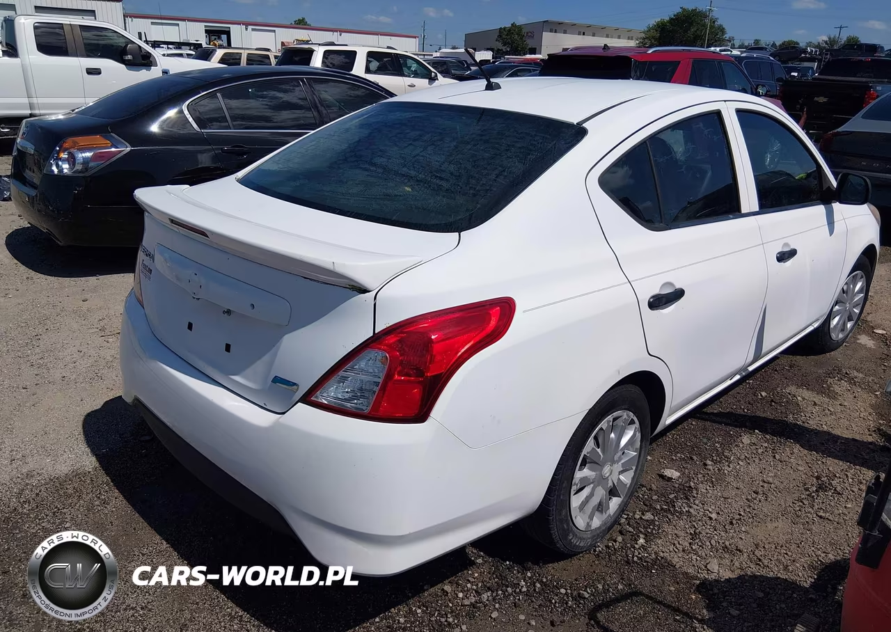 2015 Nissan Versa 1.6 S+ VIN:3N1CN7AP9FL923868 - 4