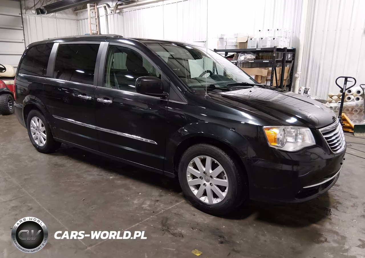 2015 Chrysler Town & Country Touring – zdjęcie 1 z 19