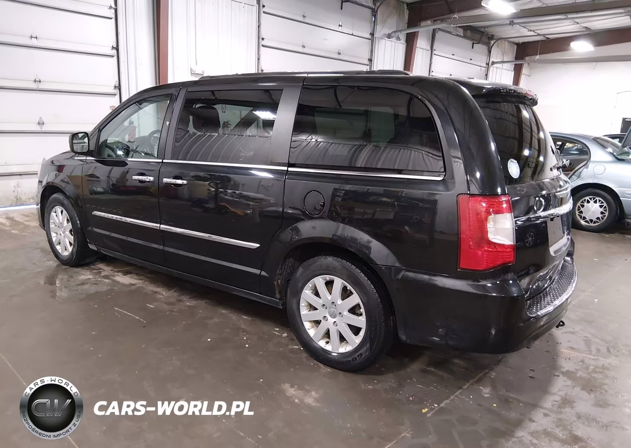 2015 Chrysler Town & Country Touring VIN:2C4RC1BG6FR562689 - 3