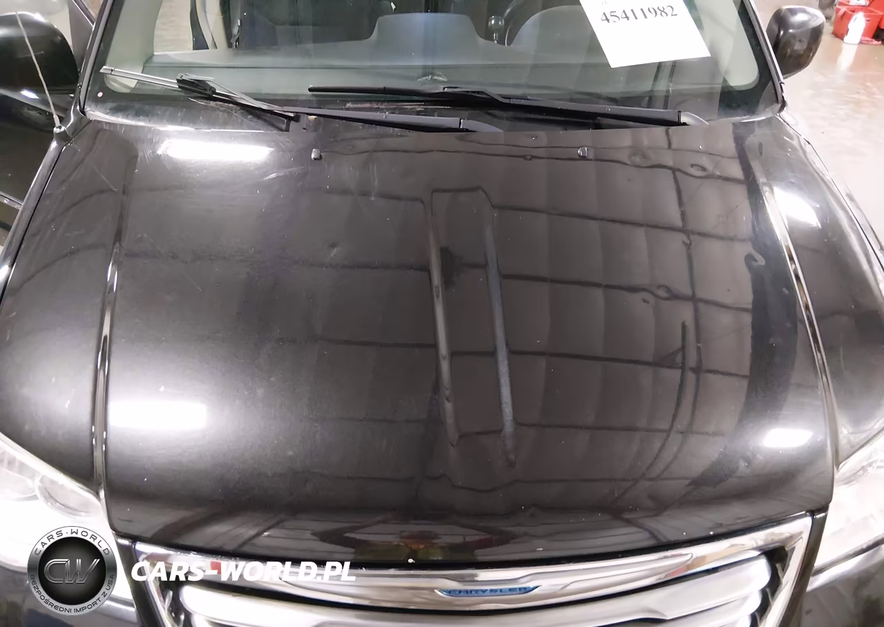 2015 Chrysler Town & Country Touring VIN:2C4RC1BG6FR562689 - 6