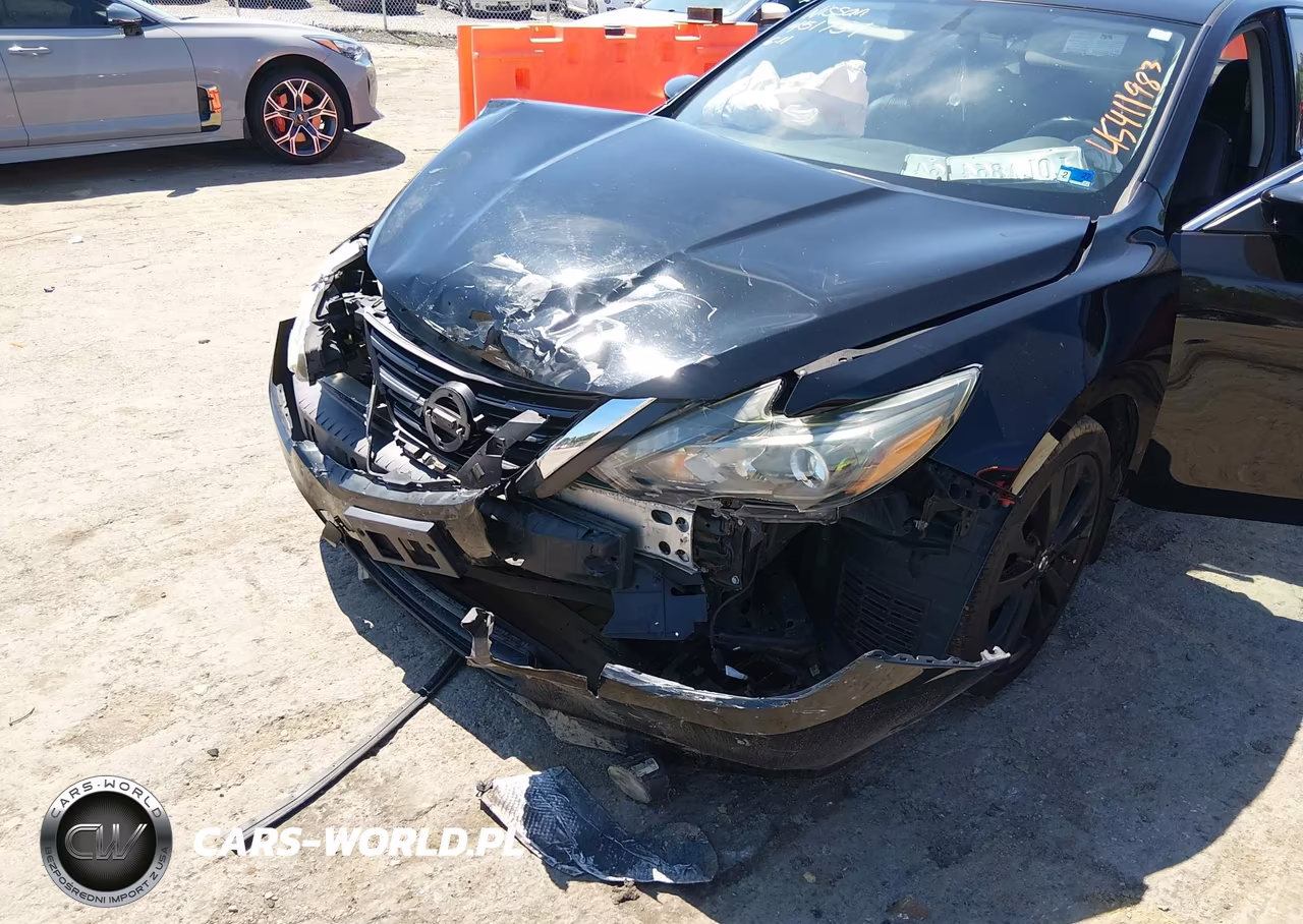 2017 Nissan Altima 2.5 Sr VIN:1N4AL3AP1HC498783 - 6