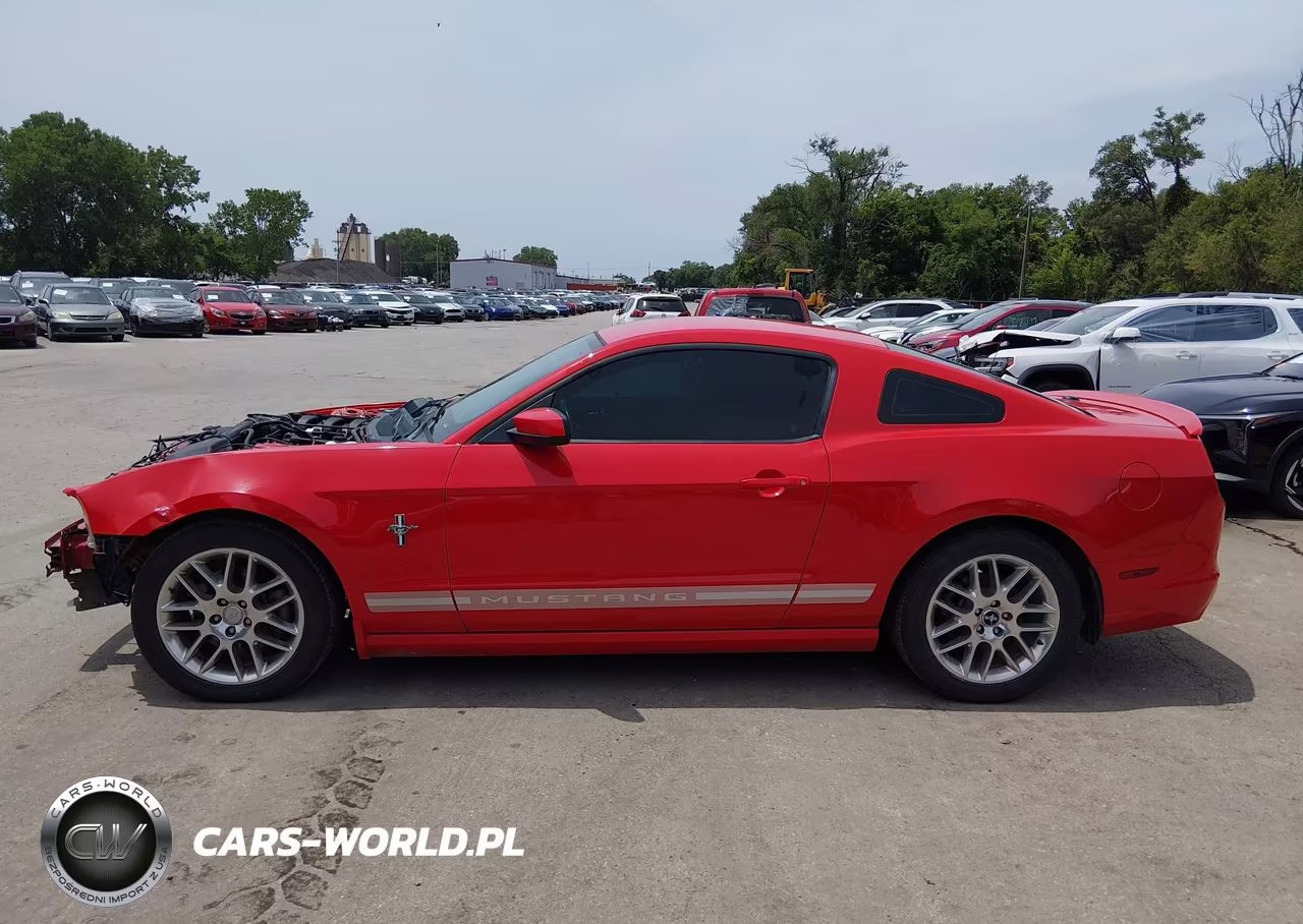 2013 Ford Mustang V6 Premium VIN:1ZVBP8AM1D5259347 - 15