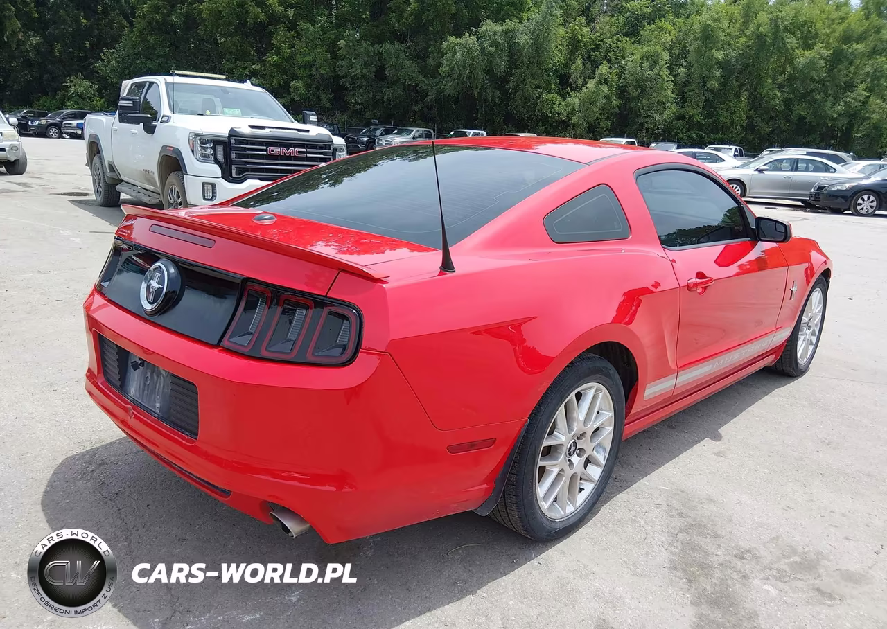 2013 Ford Mustang V6 Premium VIN:1ZVBP8AM1D5259347 - 4