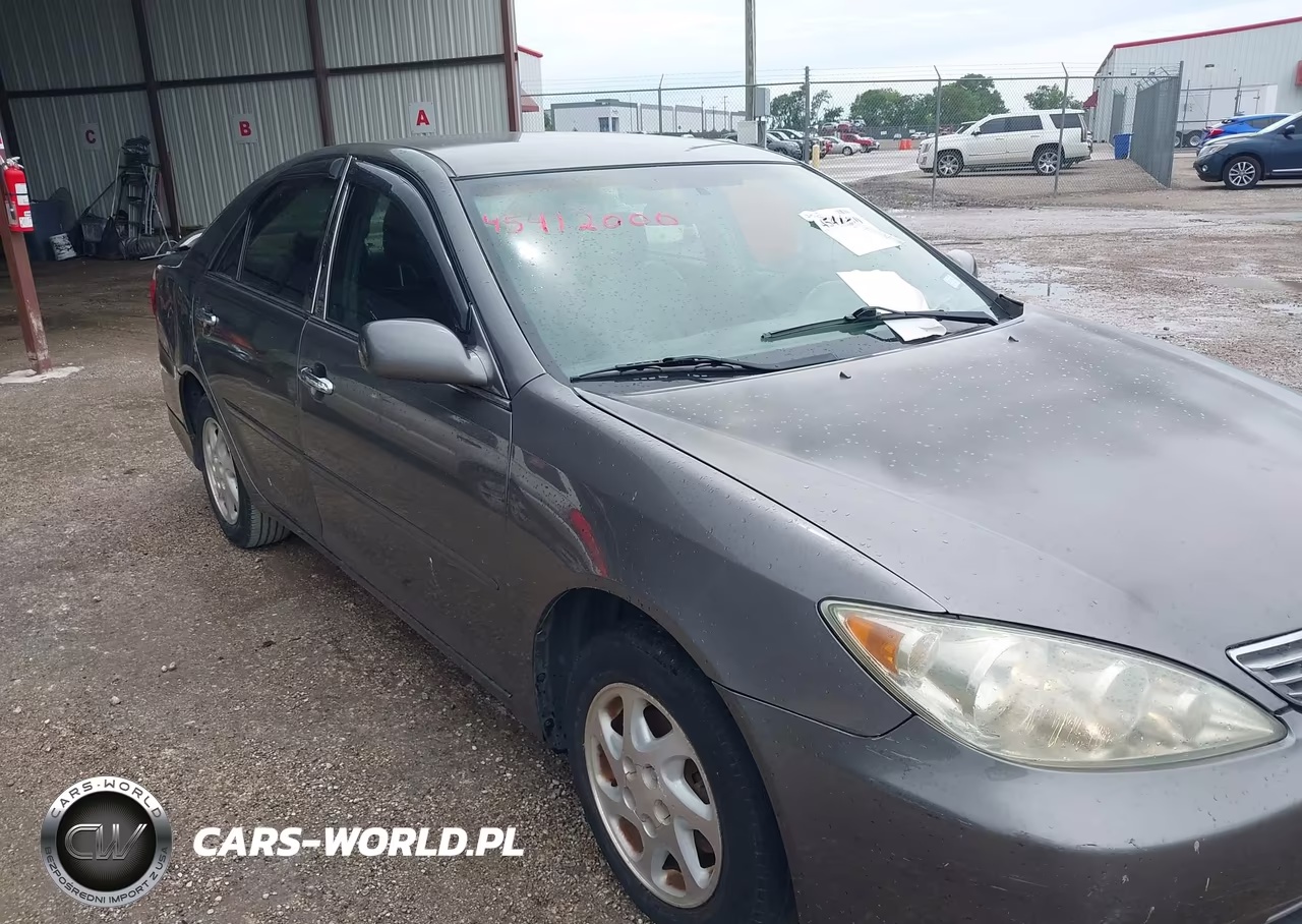 2005 Toyota Camry Le VIN:4T1BE32K75U988125 - 6