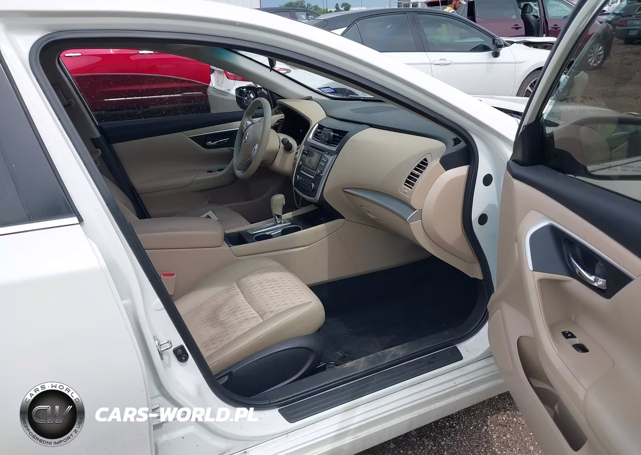 2017 Nissan Altima 2.5 S VIN:1N4AL3AP4HN338742 - 5