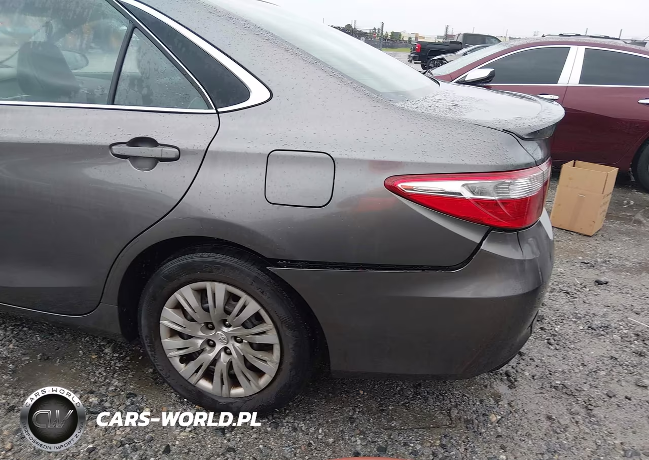 2017 Toyota Camry Se VIN:4T1BF1FK7HU342258 - 6