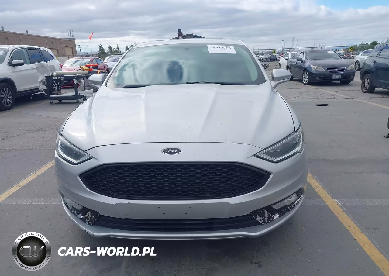2018 Ford Fusion Hybrid Titanium VIN:3FA6P0RUXJR219616 - 12