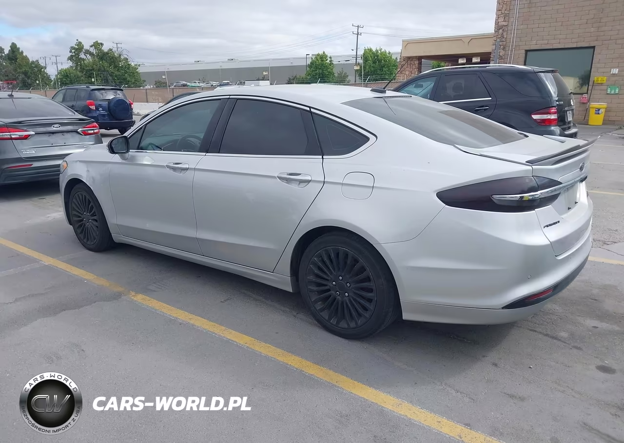 2018 Ford Fusion Hybrid Titanium VIN:3FA6P0RUXJR219616 - 3