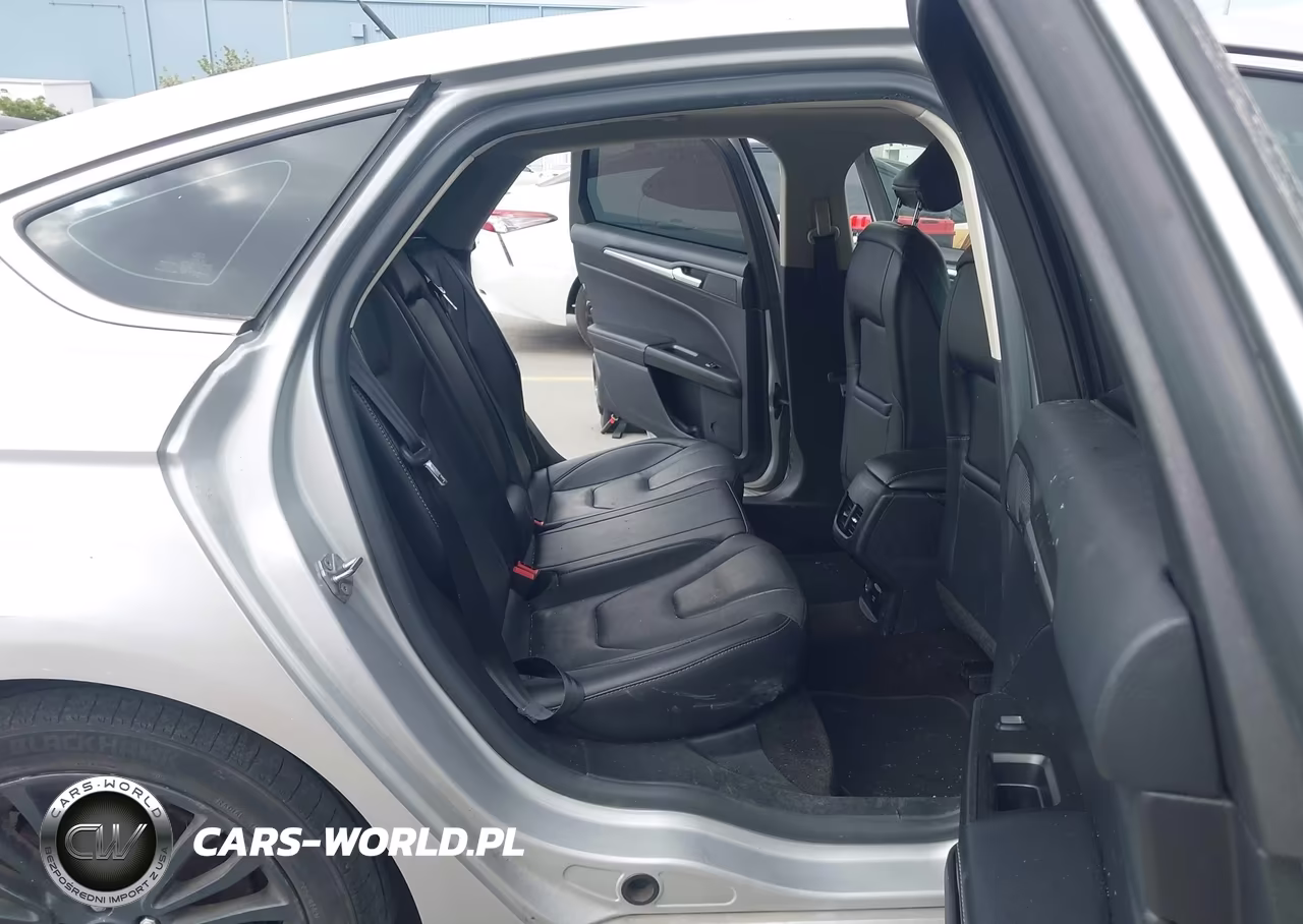 2018 Ford Fusion Hybrid Titanium VIN:3FA6P0RUXJR219616 - 8