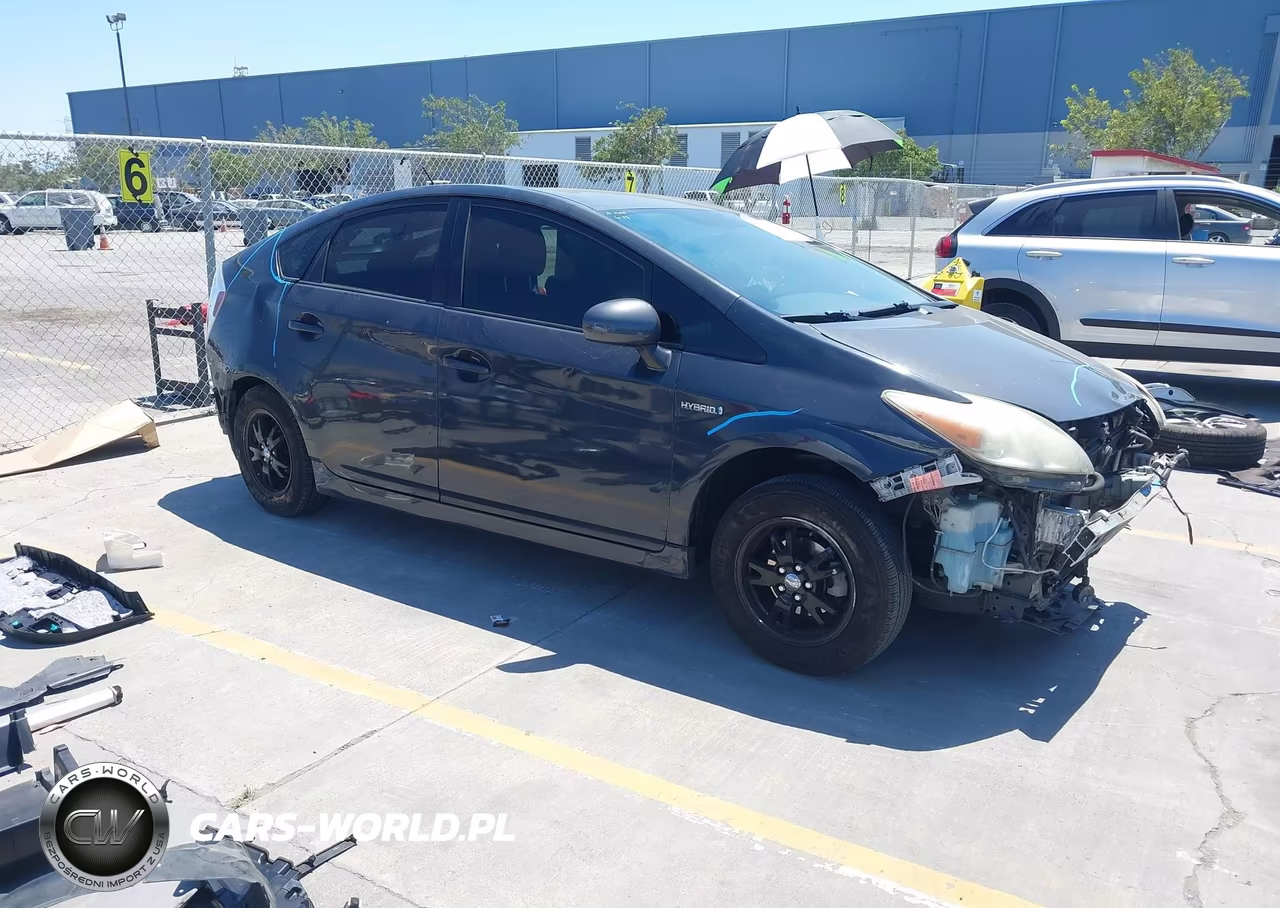 2015 Toyota Prius Two – zdjęcie 1 z 20