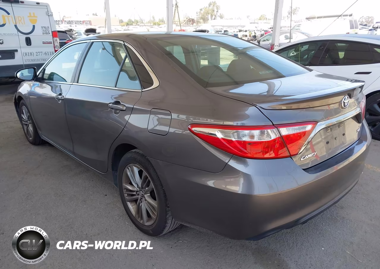 2017 Toyota Camry Se VIN:4T1BF1FK7HU422580 - 3