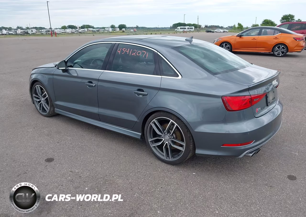 2015 Audi S3 2.0T Premium Plus VIN:WAUBFGFF9F1069913 - 3