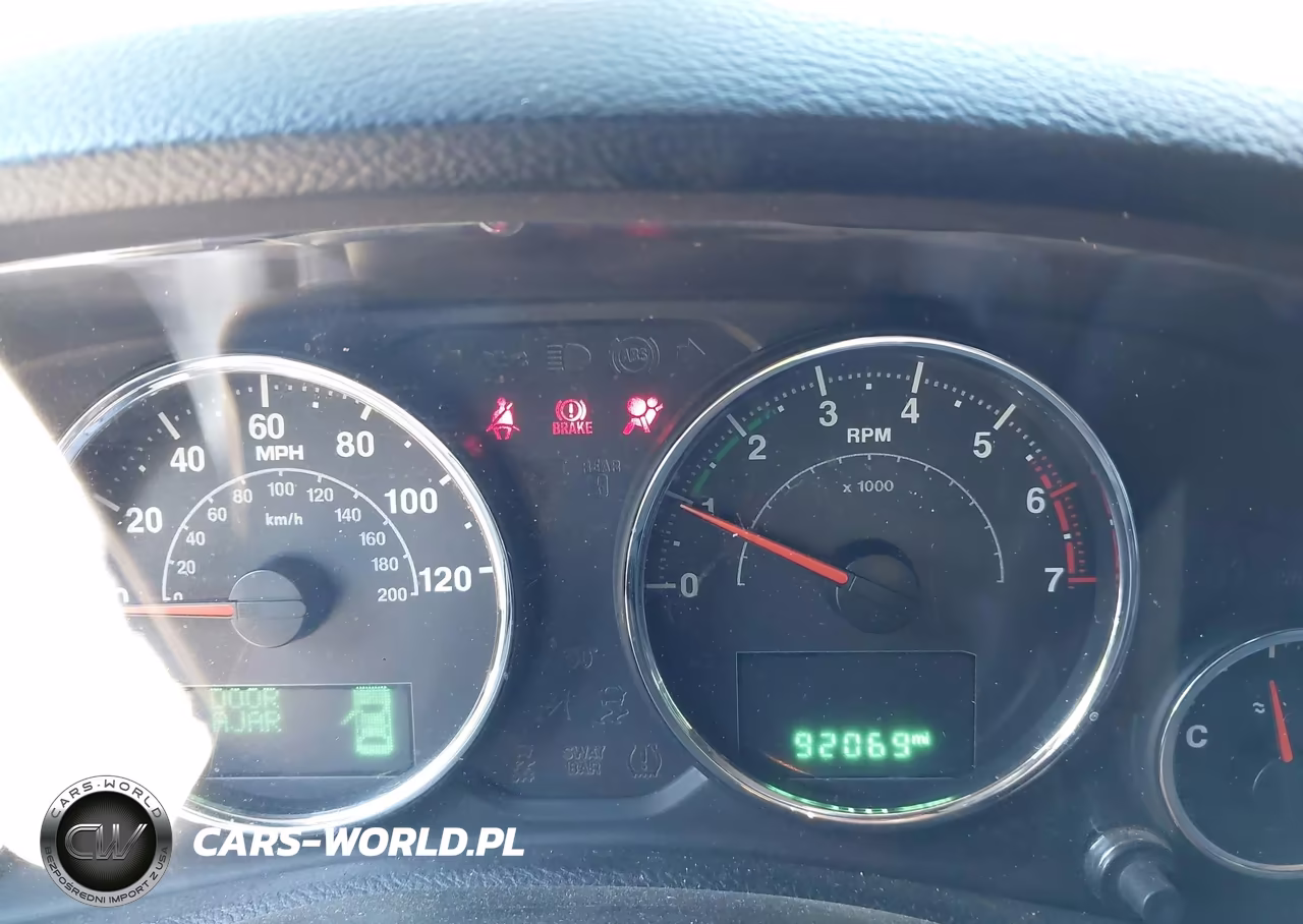 2017 Jeep Wrangler Unlimited Sahara VIN:1C4BJWEG6HL616309 - 7