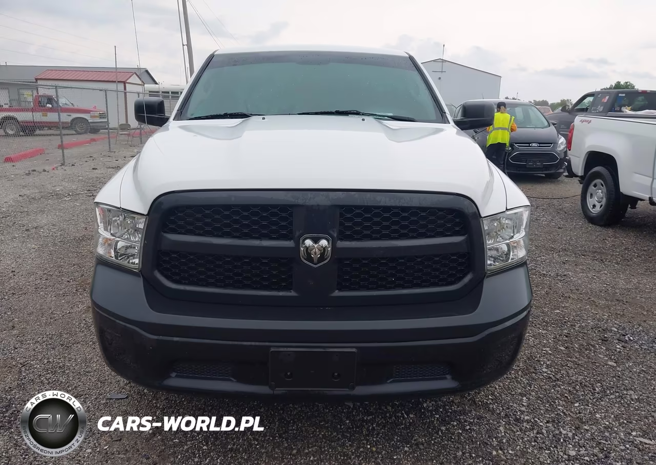 2019 Ram 1500 Classic Tradesman 4X2 6'4 Box VIN:1C6RR6FG6KS647795 - 12