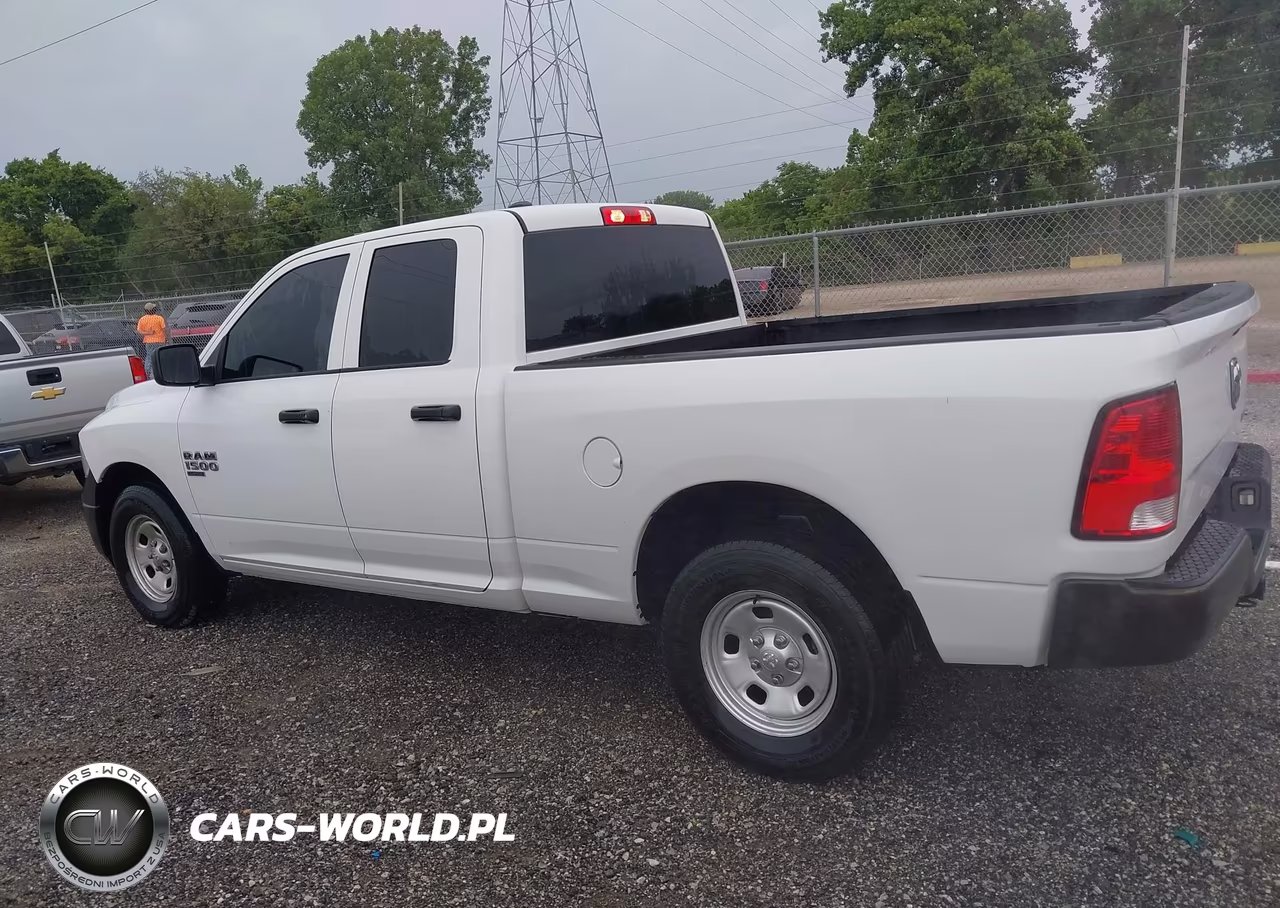 2019 Ram 1500 Classic Tradesman 4X2 6'4 Box VIN:1C6RR6FG6KS647795 - 14
