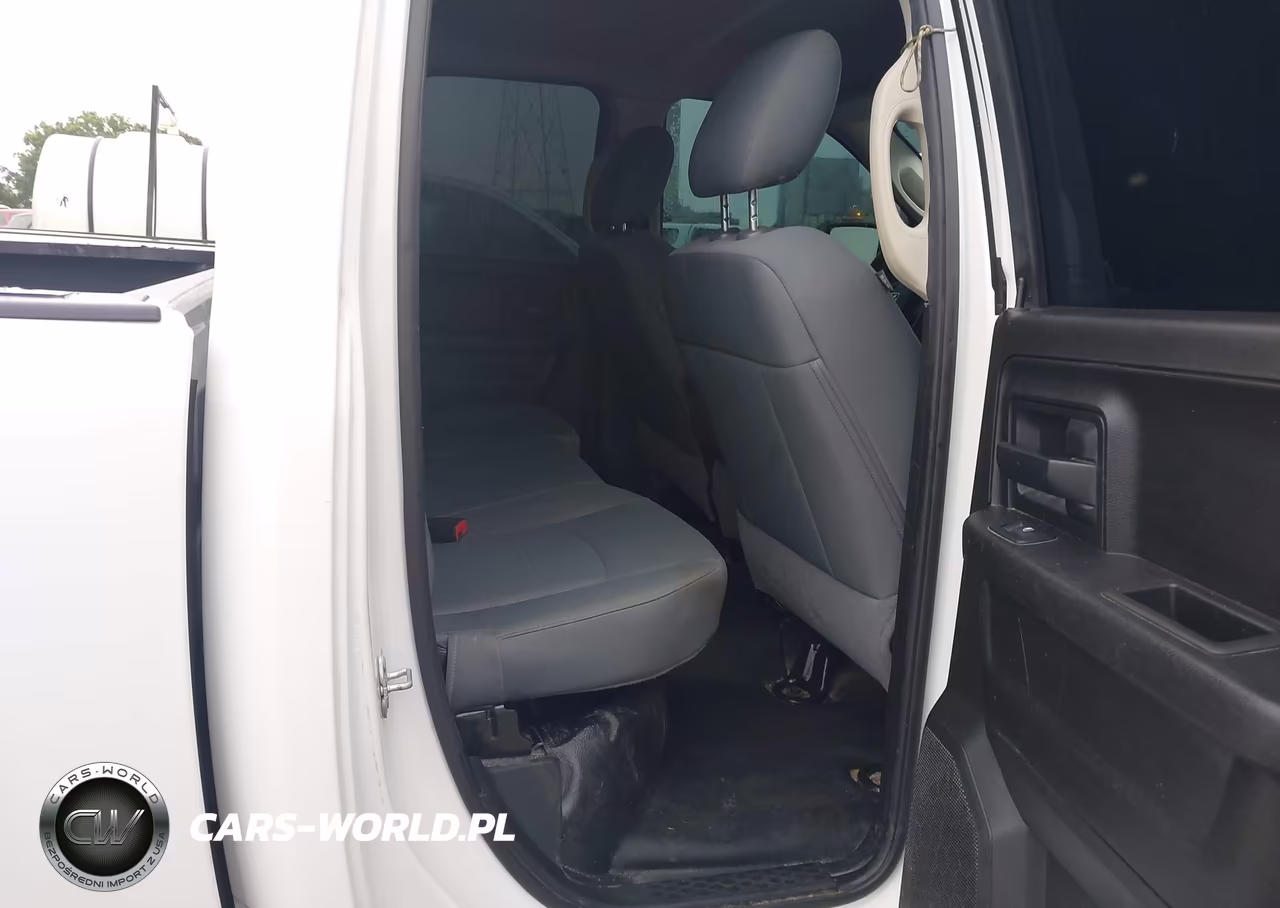 2019 Ram 1500 Classic Tradesman 4X2 6'4 Box VIN:1C6RR6FG6KS647795 - 8