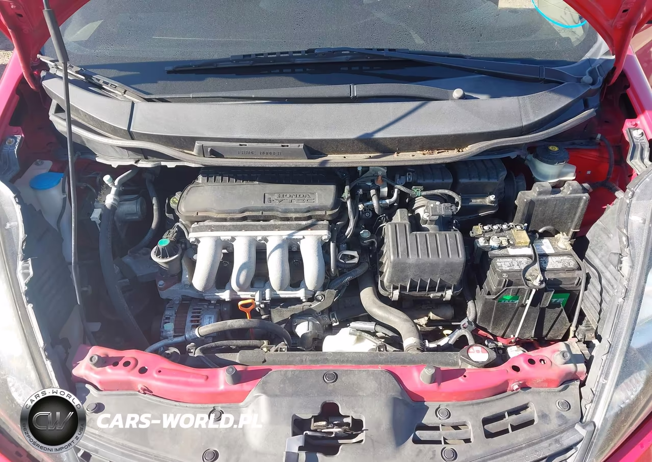 2013 Honda Fit Sport VIN:JHMGE8H53DC021491 - 10