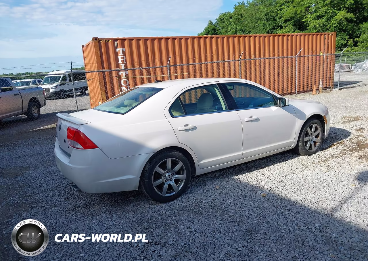 2010 Mercury Milan Premier VIN:3MEHM0JA4AR657480 - 4