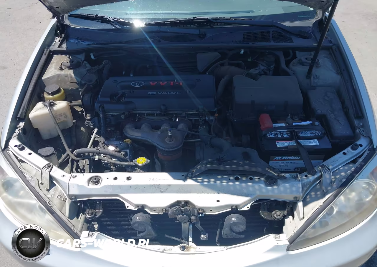 2003 Toyota Camry Le VIN:4T1BE32K83U252050 - 10
