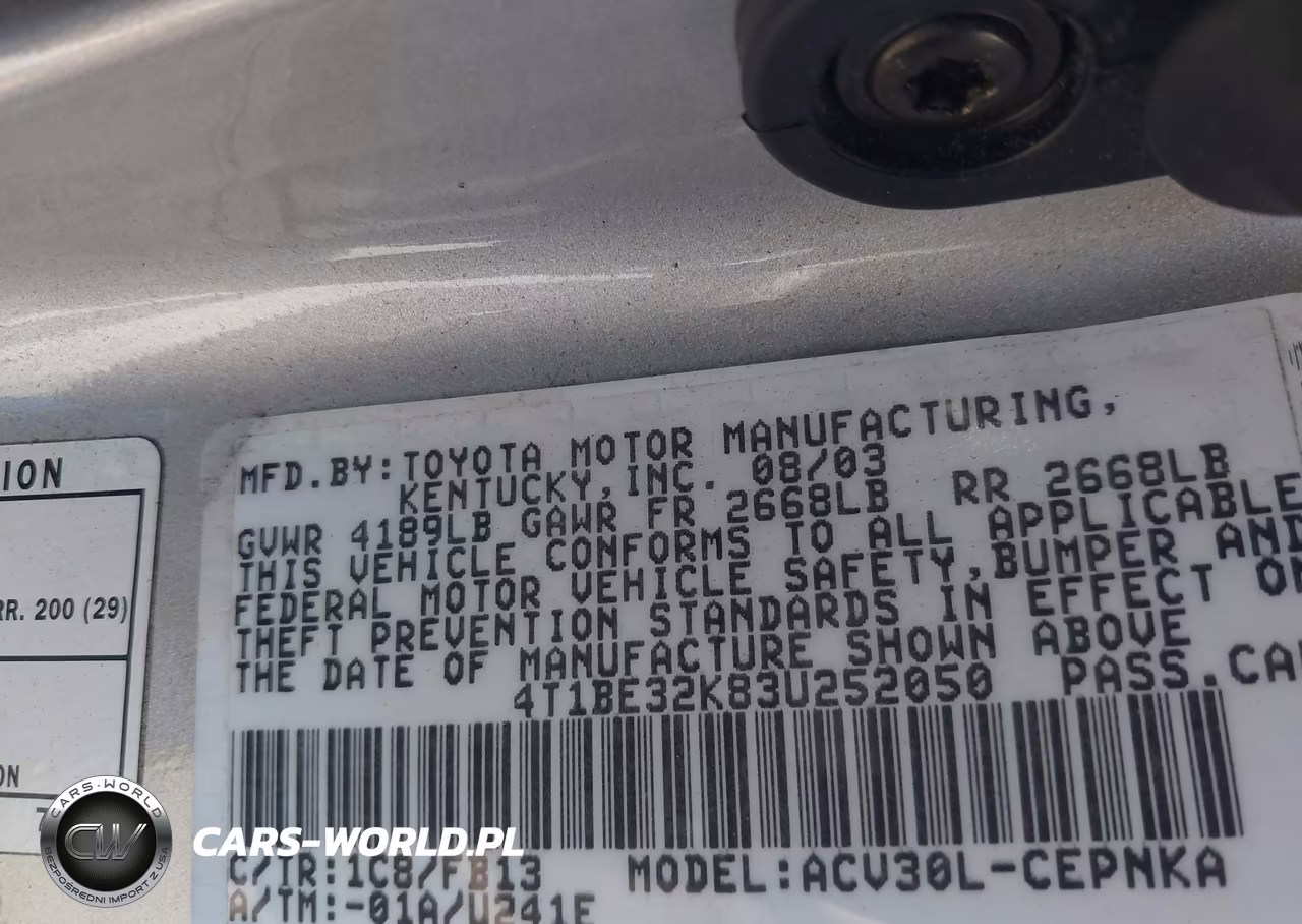 2003 Toyota Camry Le VIN:4T1BE32K83U252050 - 9