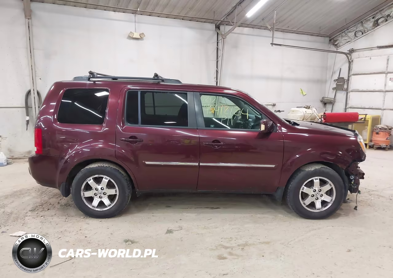 2011 Honda Pilot Touring VIN:5FNYF4H95BB050621 - 13