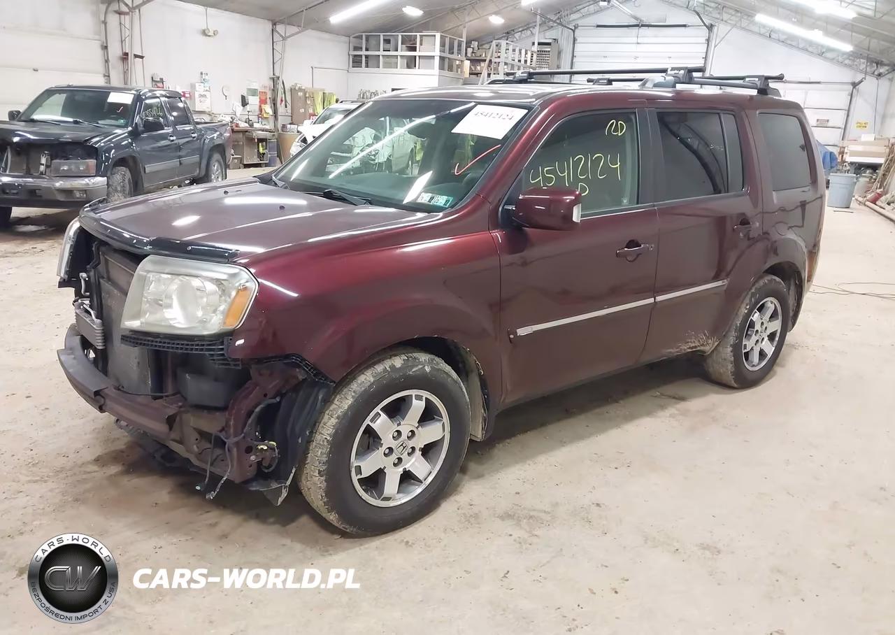 2011 Honda Pilot Touring VIN:5FNYF4H95BB050621 - 2