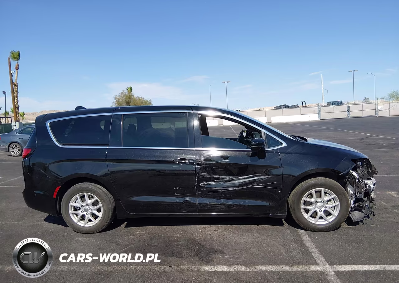 2025 Chrysler Pacifica Select VIN:2C4RC1BG7SR587918 - 14