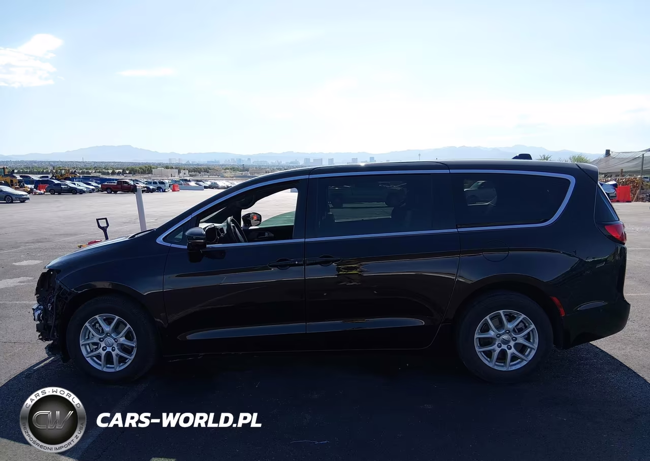 2025 Chrysler Pacifica Select VIN:2C4RC1BG7SR587918 - 15