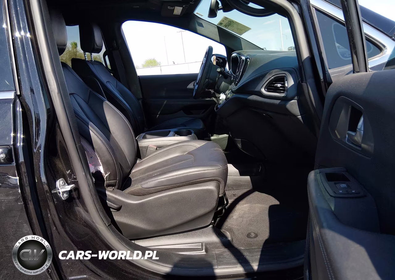2025 Chrysler Pacifica Select VIN:2C4RC1BG7SR587918 - 5