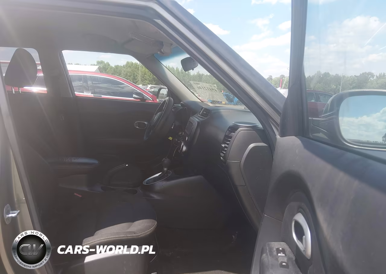 2015 Kia Soul + VIN:KNDJP3A59F7153715 - 5