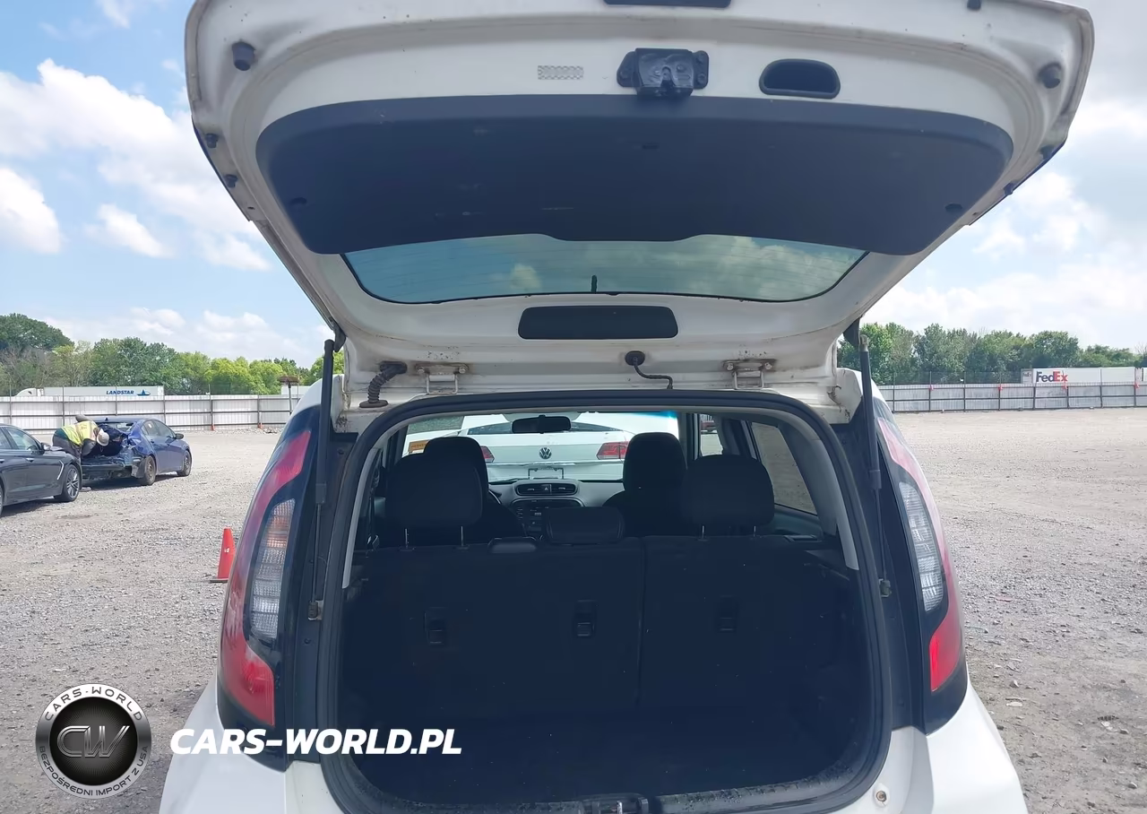 2018 Kia Soul + VIN:KNDJP3A58J7888646 - 18