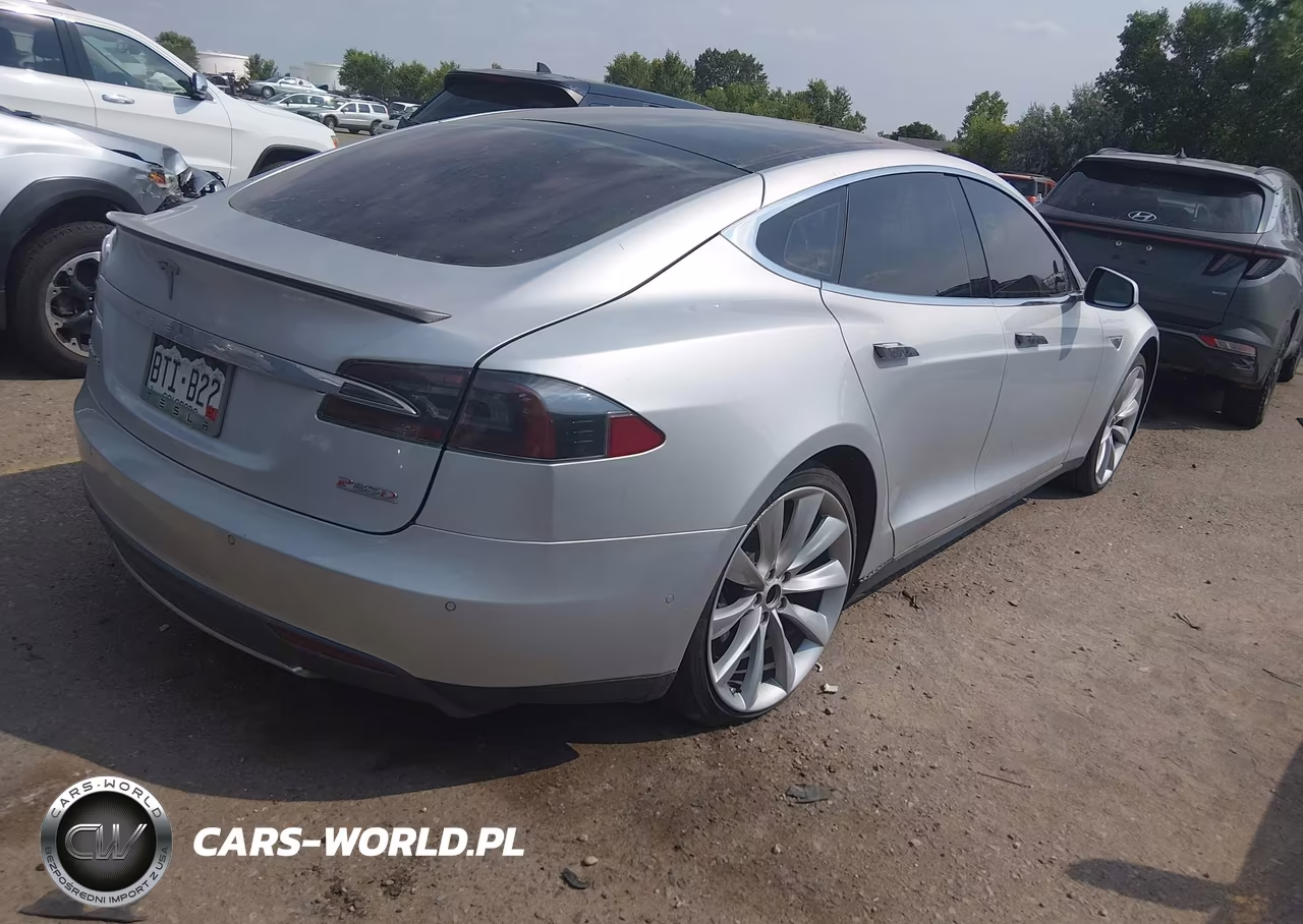2015 Tesla Model S 70D-85D-P85D VIN:5YJSA1H21FFP67366 - 4