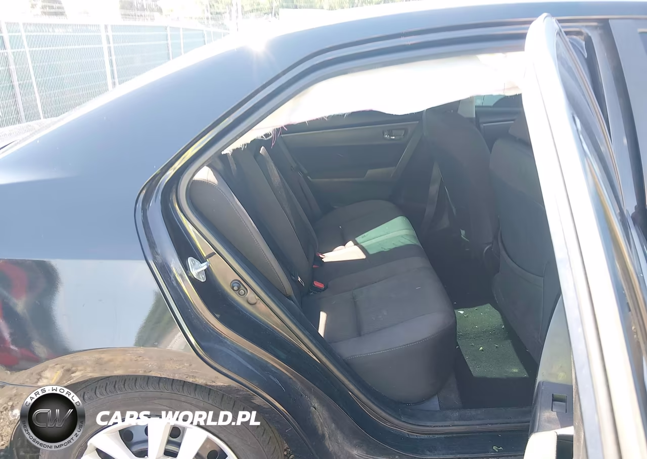 2018 Toyota Corolla Le VIN:2T1BURHE5JC110793 - 8