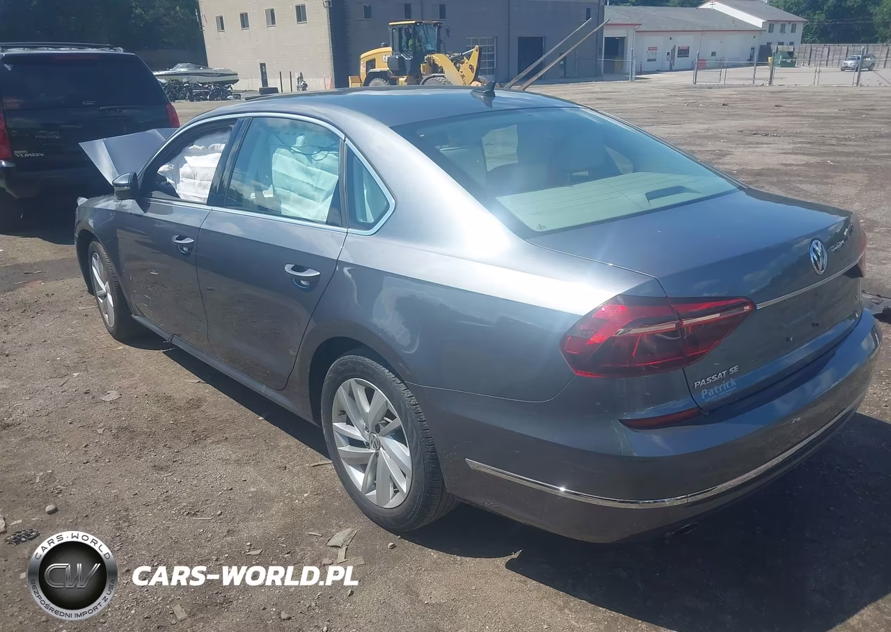 2018 Volkswagen Passat 2.0T Se VIN:1VWBA7A3XJC013116 - 3