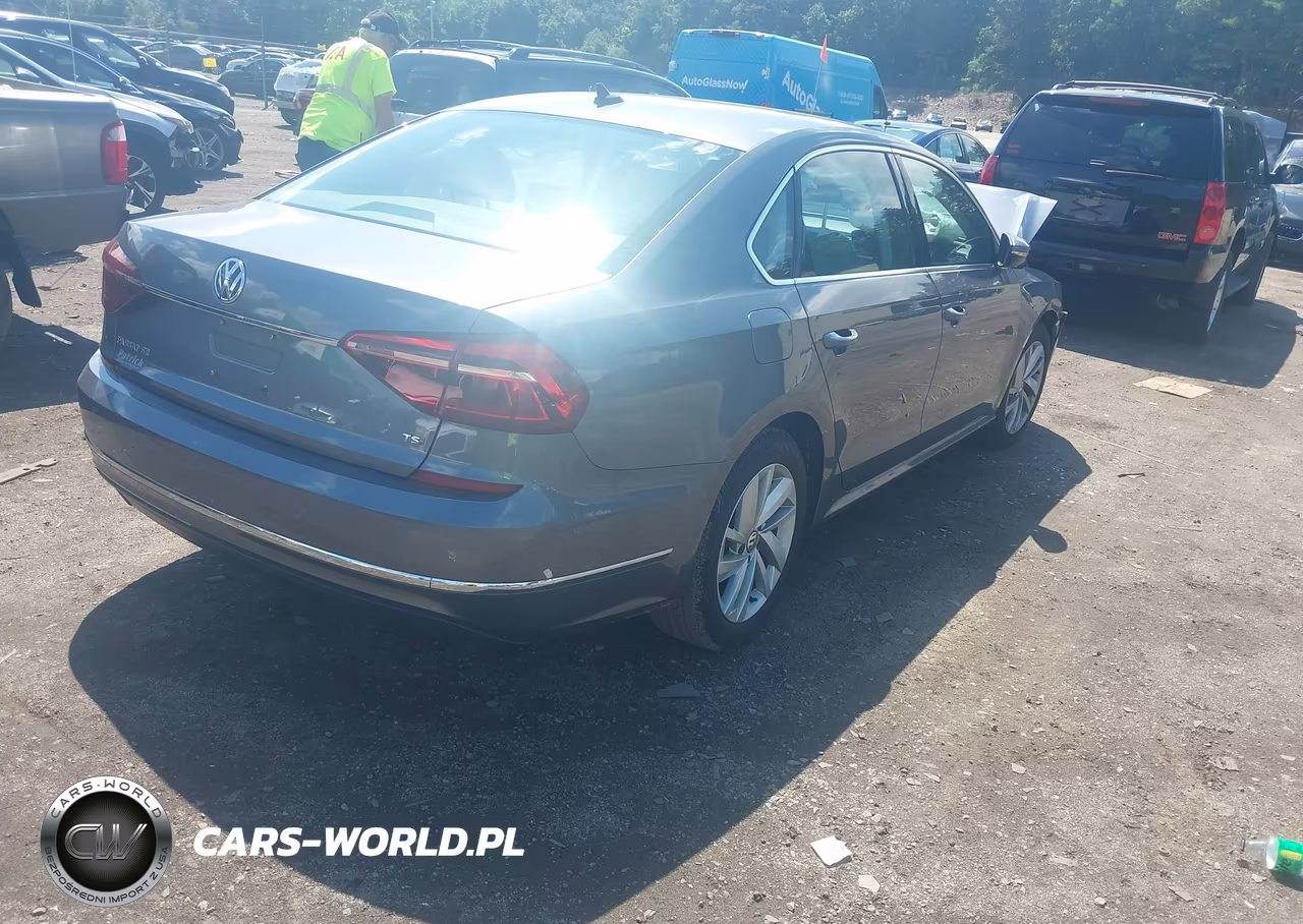 2018 Volkswagen Passat 2.0T Se VIN:1VWBA7A3XJC013116 - 4