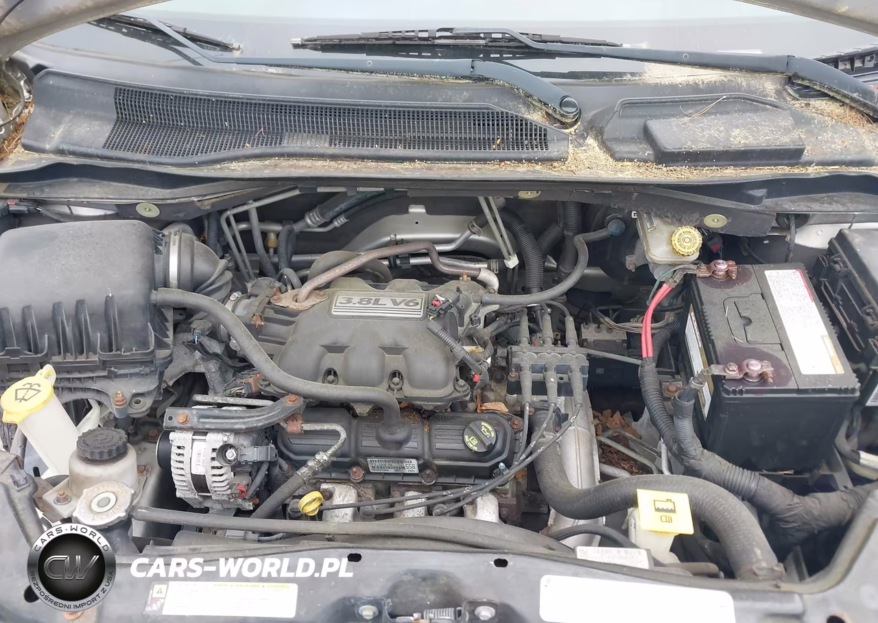 2010 Chrysler Town & Country Touring VIN:2A4RR5D15AR221771 - 10